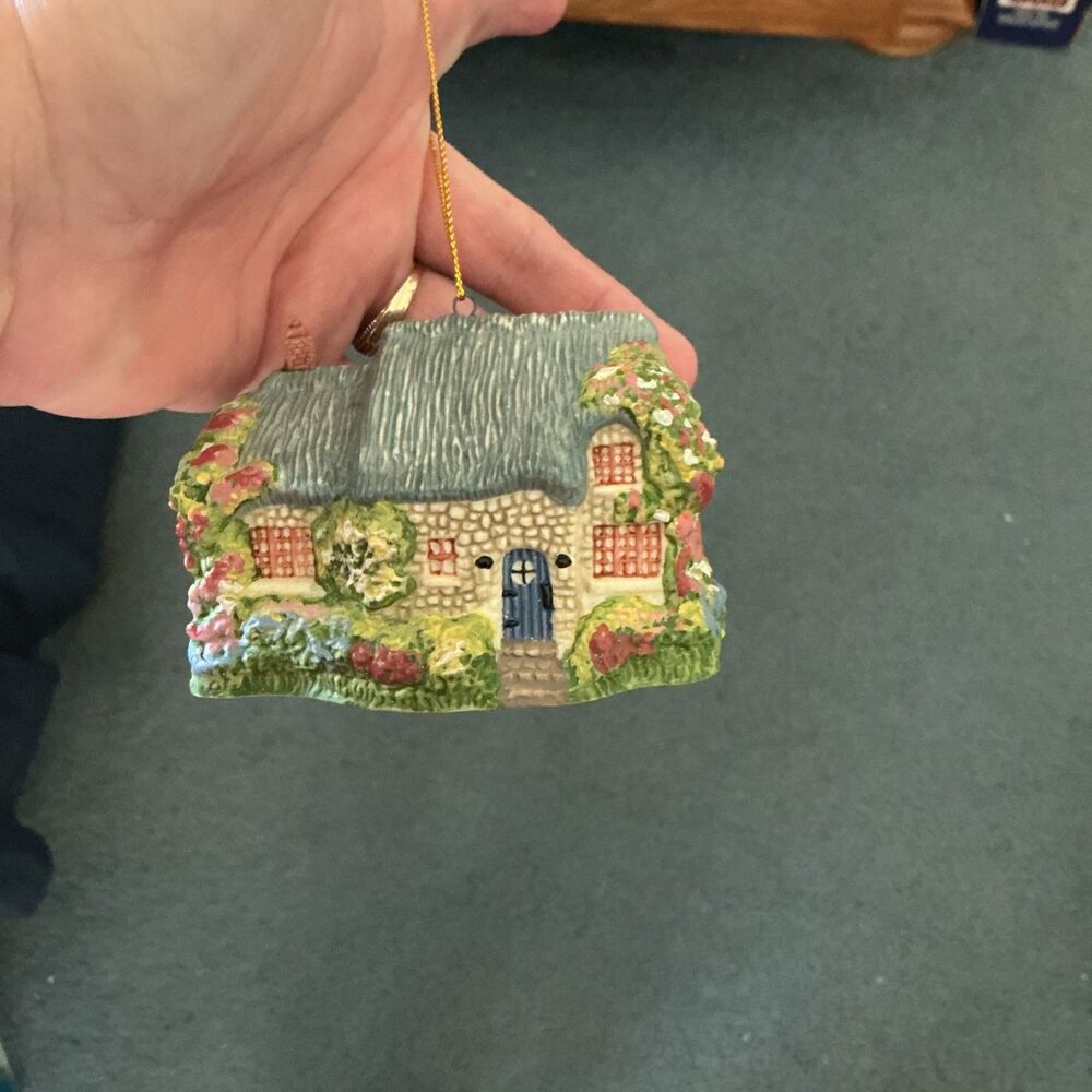 Thomas Kinkade Candlelit Cottage Ornament 1994 Hawthorne Village Vintage #107